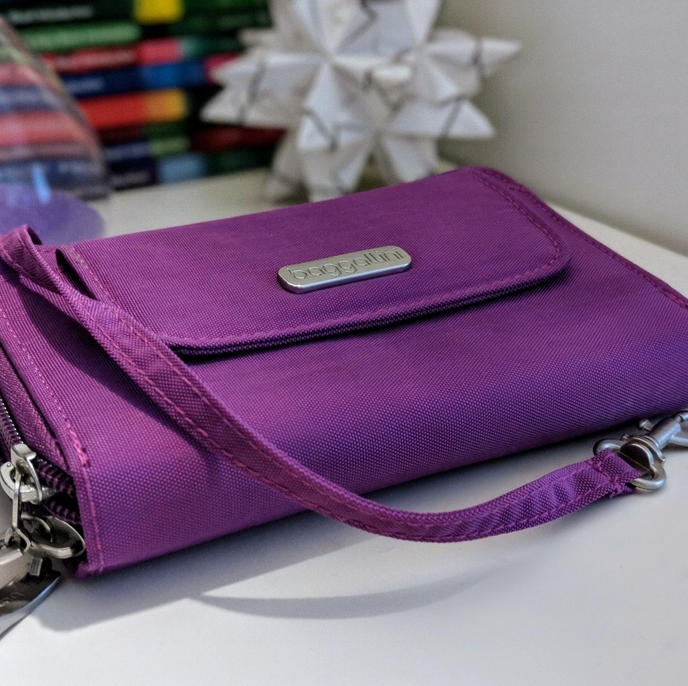 Baggallini Magenta RFID Wallet